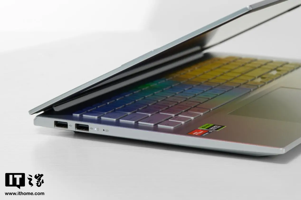 图片[10]-【知新开箱】华硕无畏Pro15 2023 图赏：通体银白，干练时尚-迷离小岛论坛-兴趣小岛-知新网